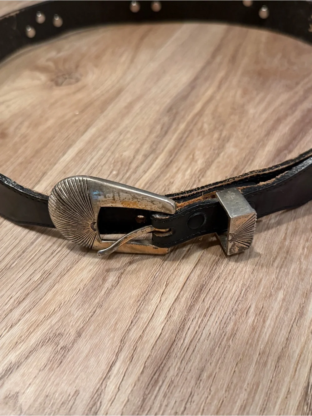 Black Silver Creek Leather Belt with Decorative Silver accents w/Buckle size 34